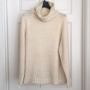 Outfit Sweater Top Size Large Cream Off White Turtleneck Long Sleeves Warm